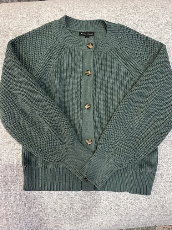 Banana Republic Sweaters - Banana Republic Olive Green Rib Knit Button Cardigan